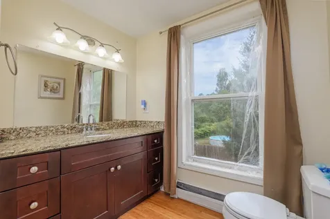 69 Long Hill Road Raymond NH 03077