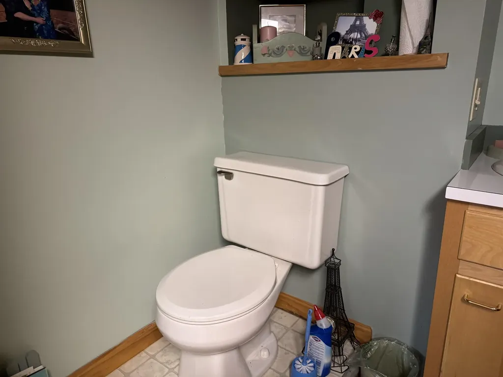 17 Twin Circle Middlebury VT 05753