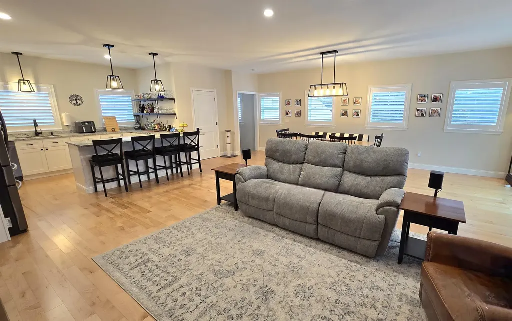 24 John Hardie Way Chichester NH 03258