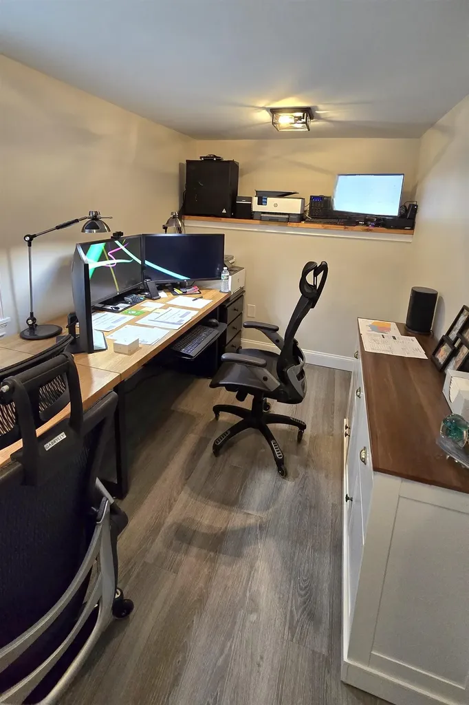 24 John Hardie Way Chichester NH 03258