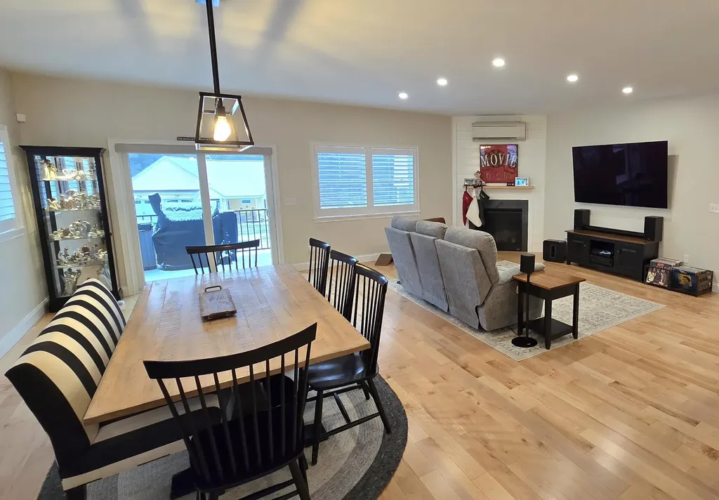 24 John Hardie Way Chichester NH 03258