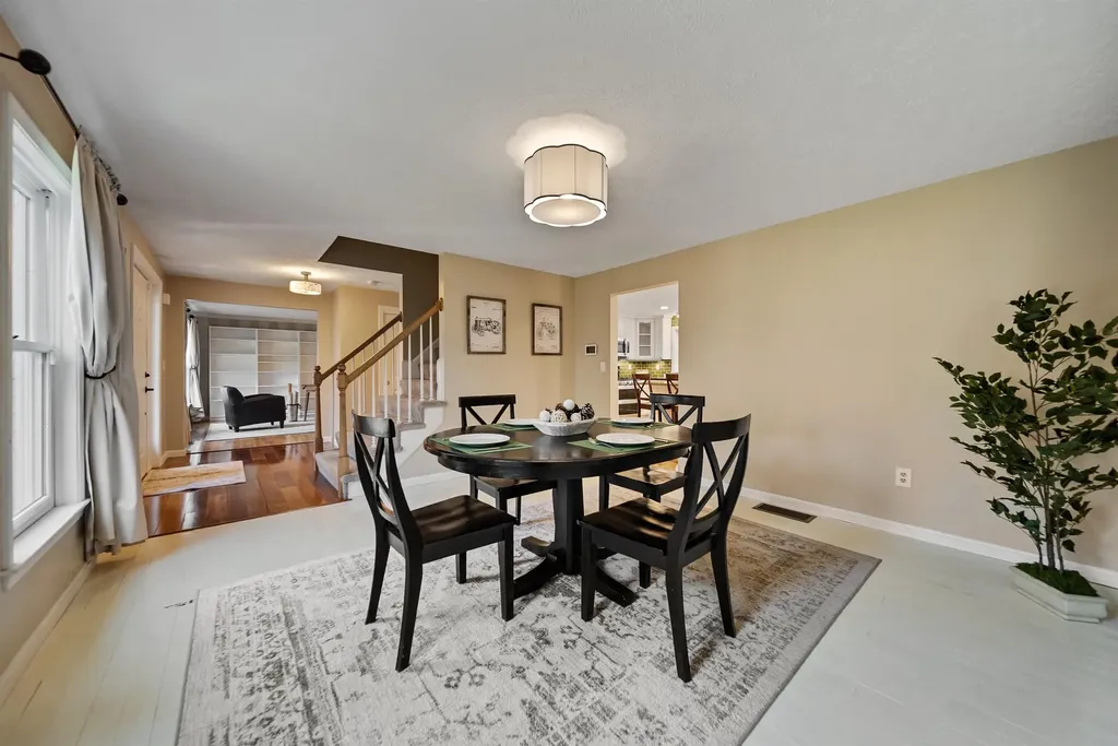 15 Four Winds Road Merrimack NH 03054