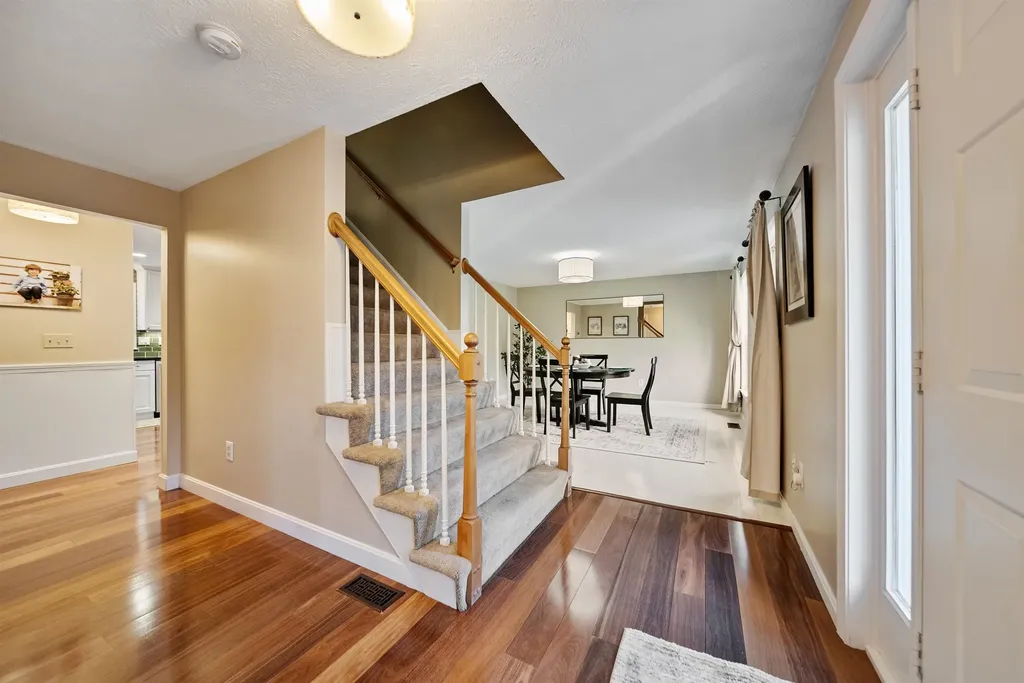 15 Four Winds Road Merrimack NH 03054