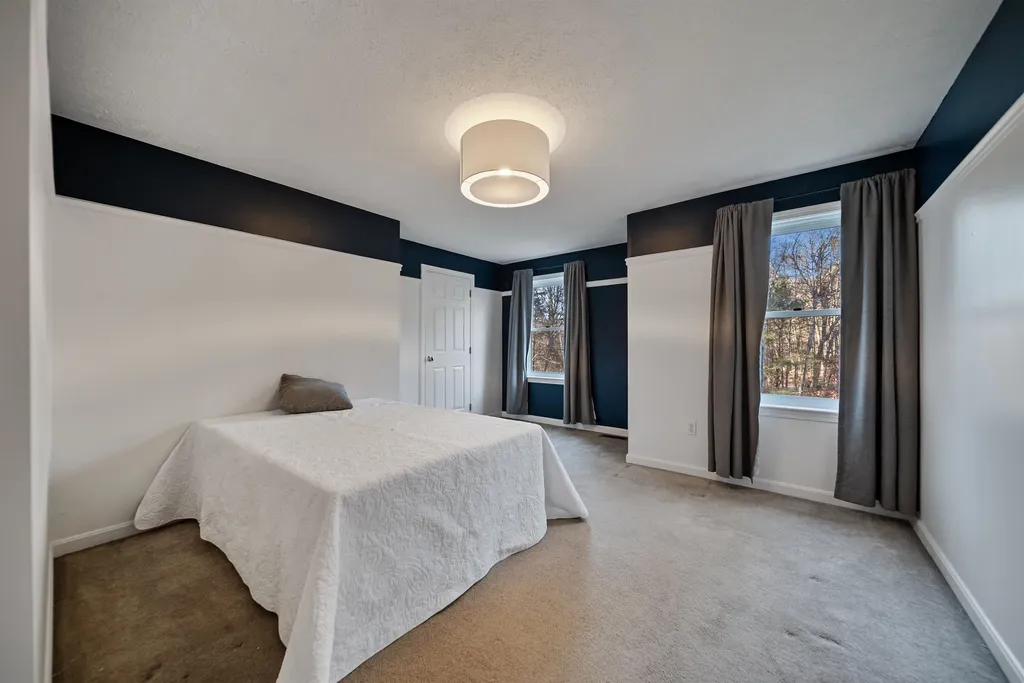 15 Four Winds Road Merrimack NH 03054