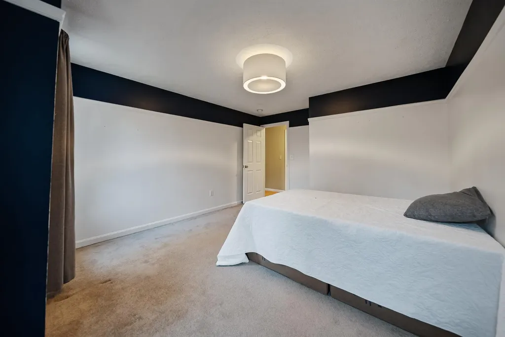 15 Four Winds Road Merrimack NH 03054