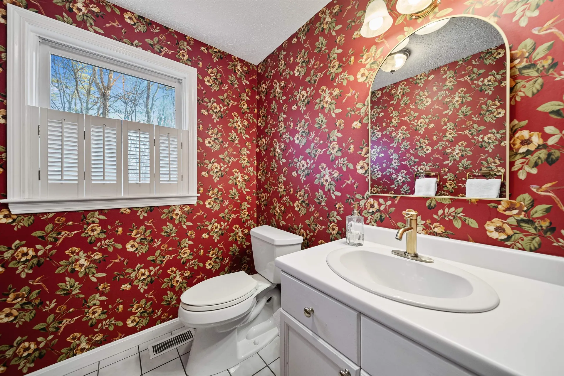 15 Four Winds Road Merrimack NH 03054