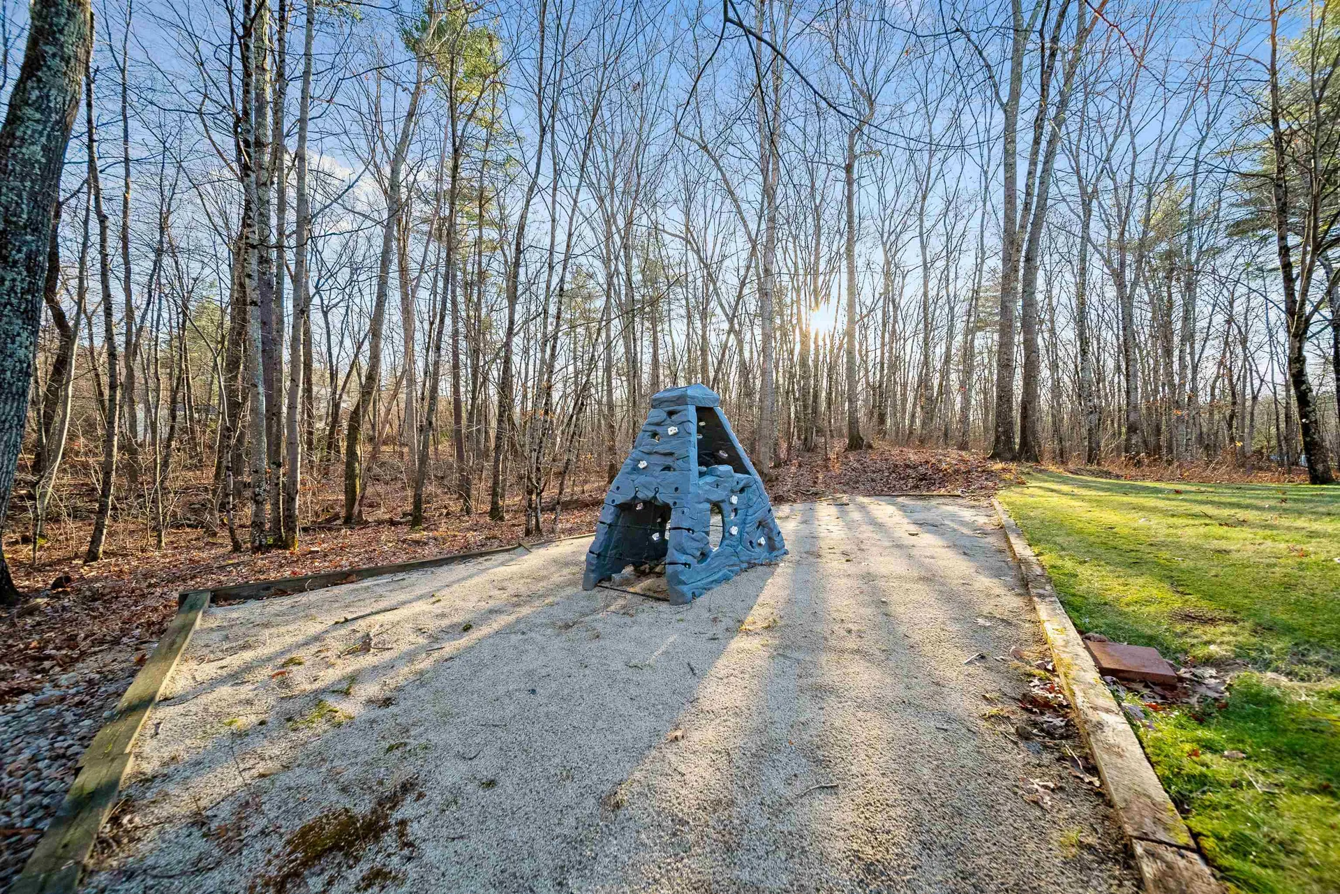 15 Four Winds Road Merrimack NH 03054