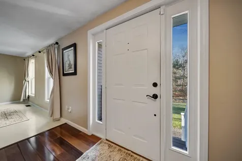 15 Four Winds Road Merrimack NH 03054