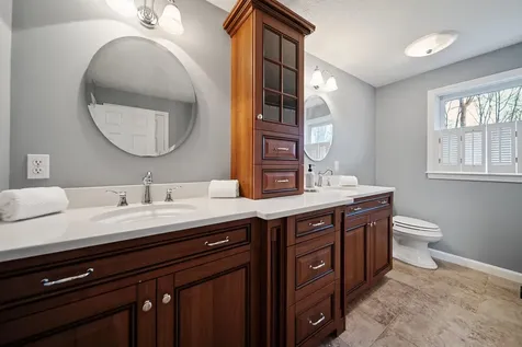 15 Four Winds Road Merrimack NH 03054