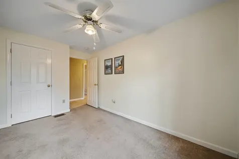 15 Four Winds Road Merrimack NH 03054