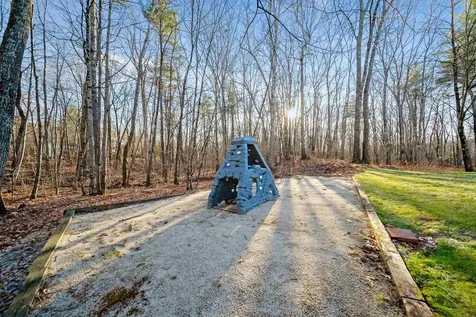 15 Four Winds Road Merrimack NH 03054