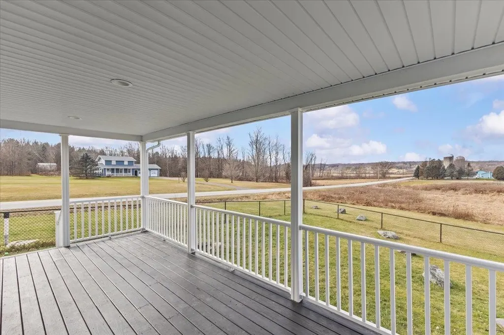 1120 Polly Hubbard Road Georgia VT 05478