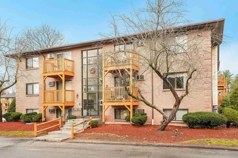 6 Lancelot Court Salem NH 03079