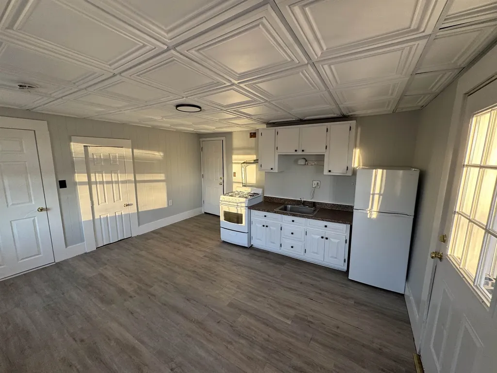 30 Ledge Street Nashua NH 03060