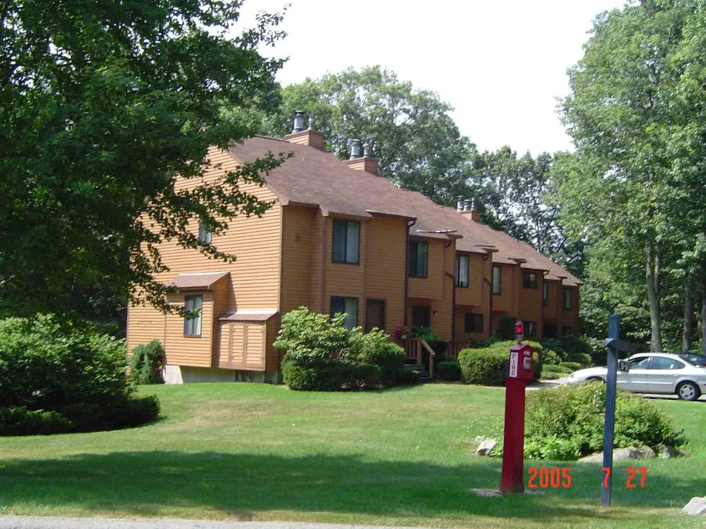 32 Dunvegan Drive Hampton NH 03842