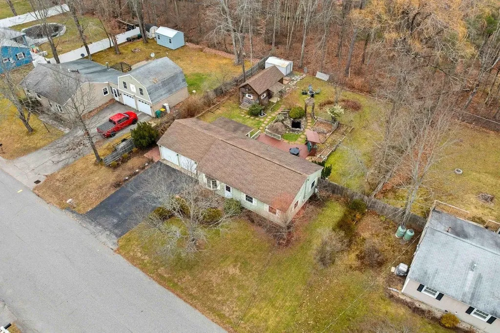 22 Corson Street Rochester NH 03867