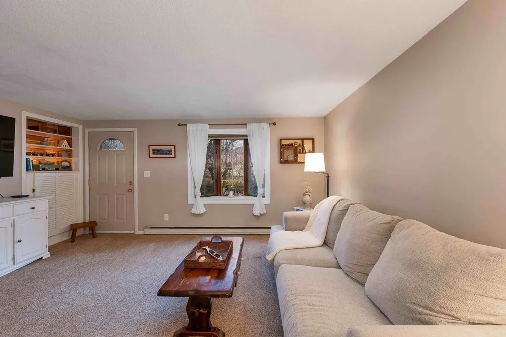 22 Corson Street Rochester NH 03867