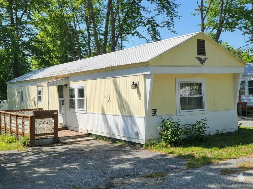 9 Sargent Place Gilford NH 03249