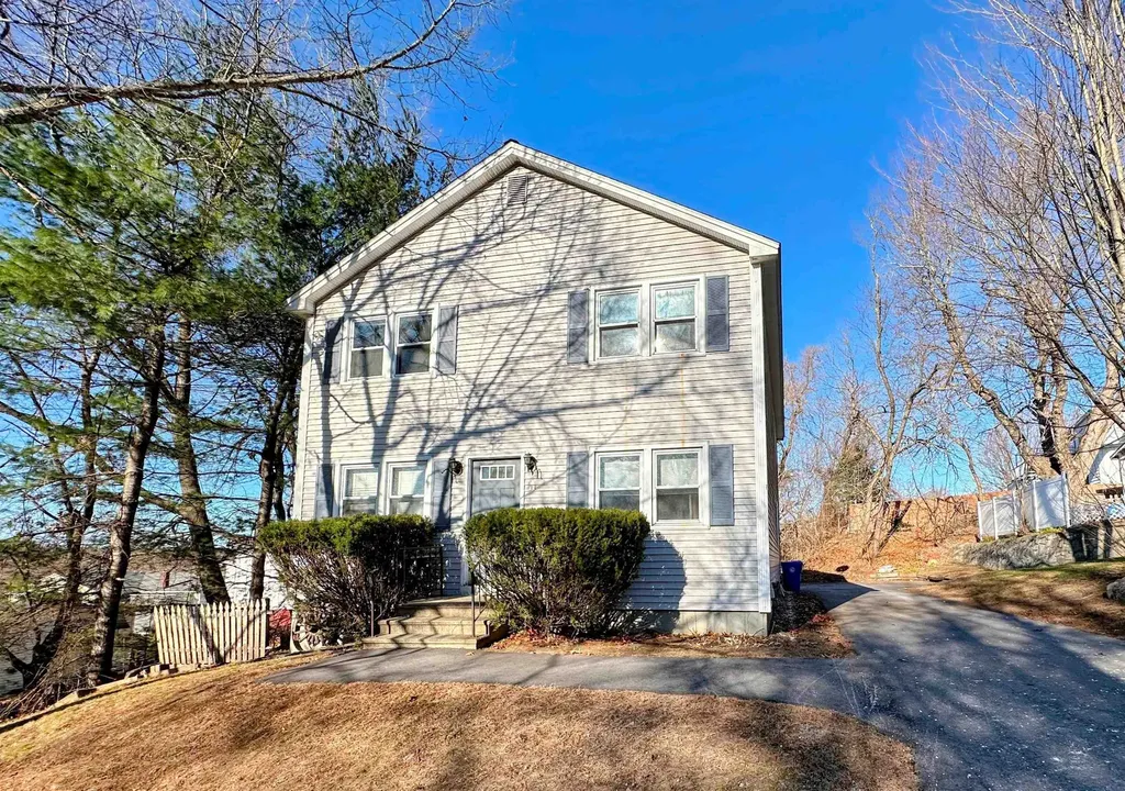 33 Elwood Avenue Manchester NH 03103