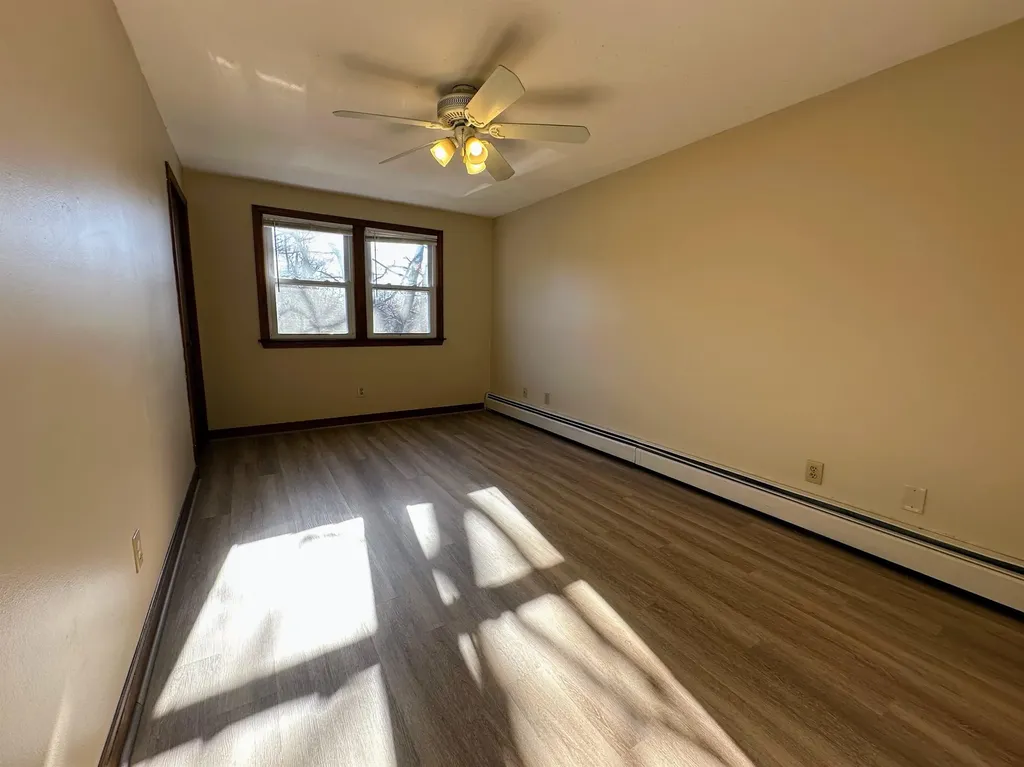 33 Elwood Avenue Manchester NH 03103