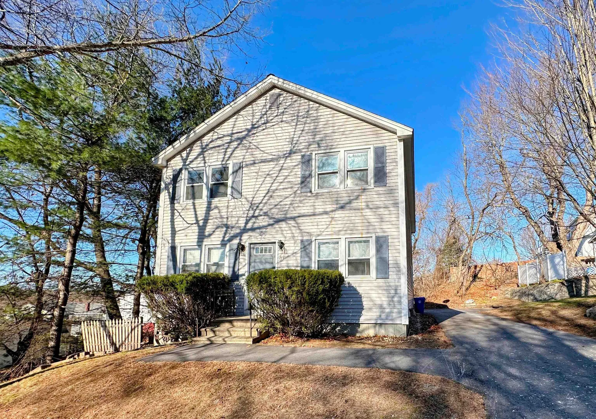 33 Elwood Avenue Manchester NH 03103