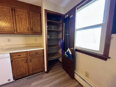 33 Elwood Avenue Manchester NH 03103