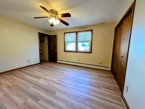 33 Elwood Avenue Manchester NH 03103