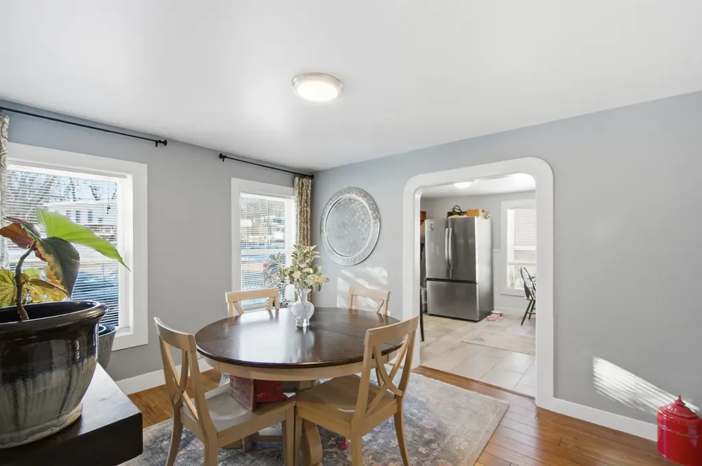 29 Central Street Derry NH 03038