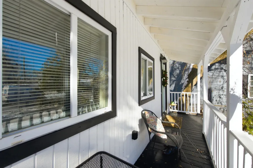 29 Central Street Derry NH 03038