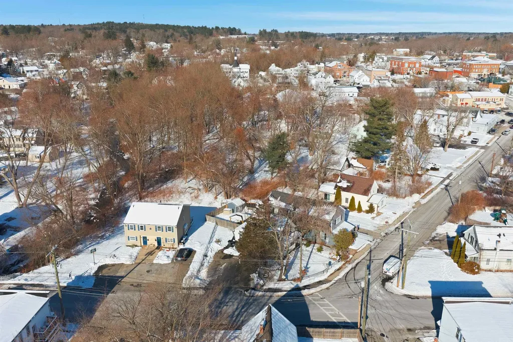 29 Central Street Derry NH 03038