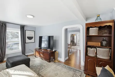 29 Central Street Derry NH 03038