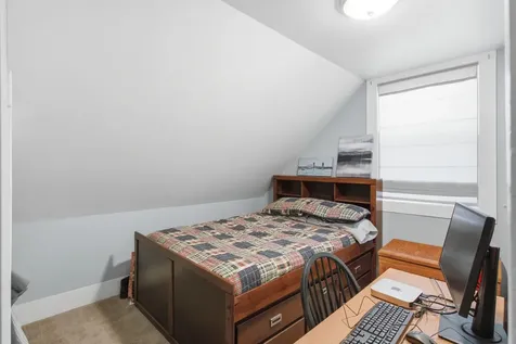 29 Central Street Derry NH 03038