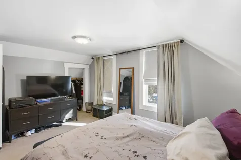 29 Central Street Derry NH 03038