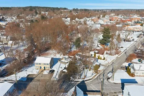 29 Central Street Derry NH 03038