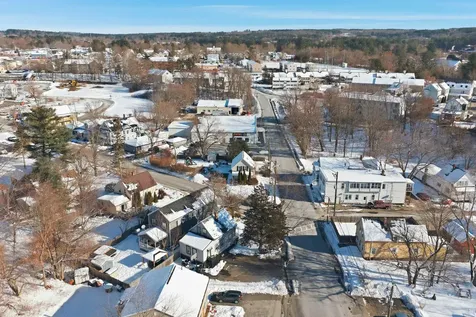 29 Central Street Derry NH 03038