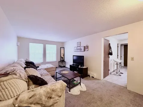 20 Wolf Road Lebanon NH 03766