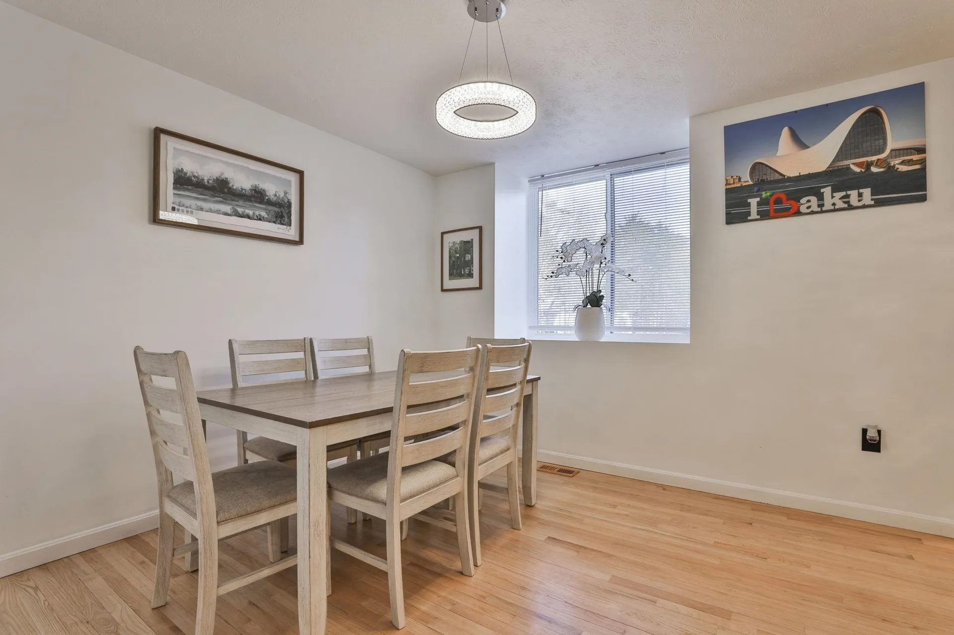 24 Suffolk Court Bedford NH 03110