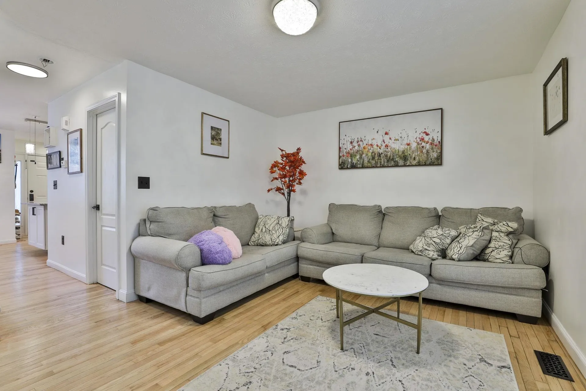 24 Suffolk Court Bedford NH 03110