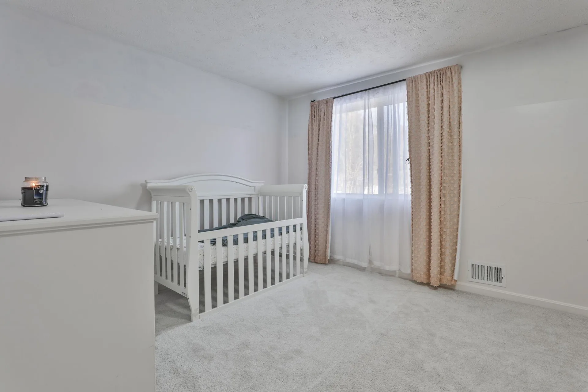 24 Suffolk Court Bedford NH 03110