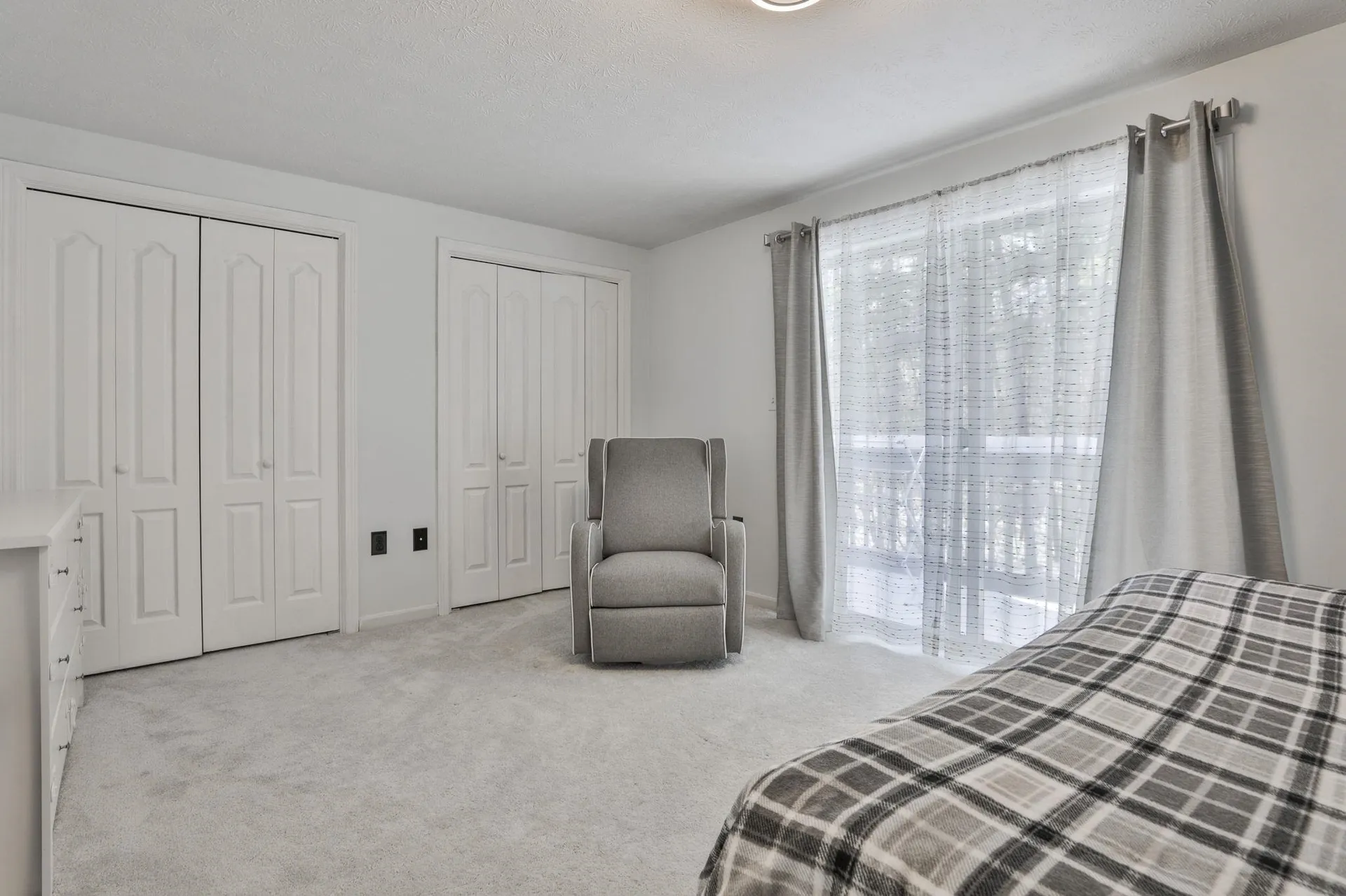 24 Suffolk Court Bedford NH 03110