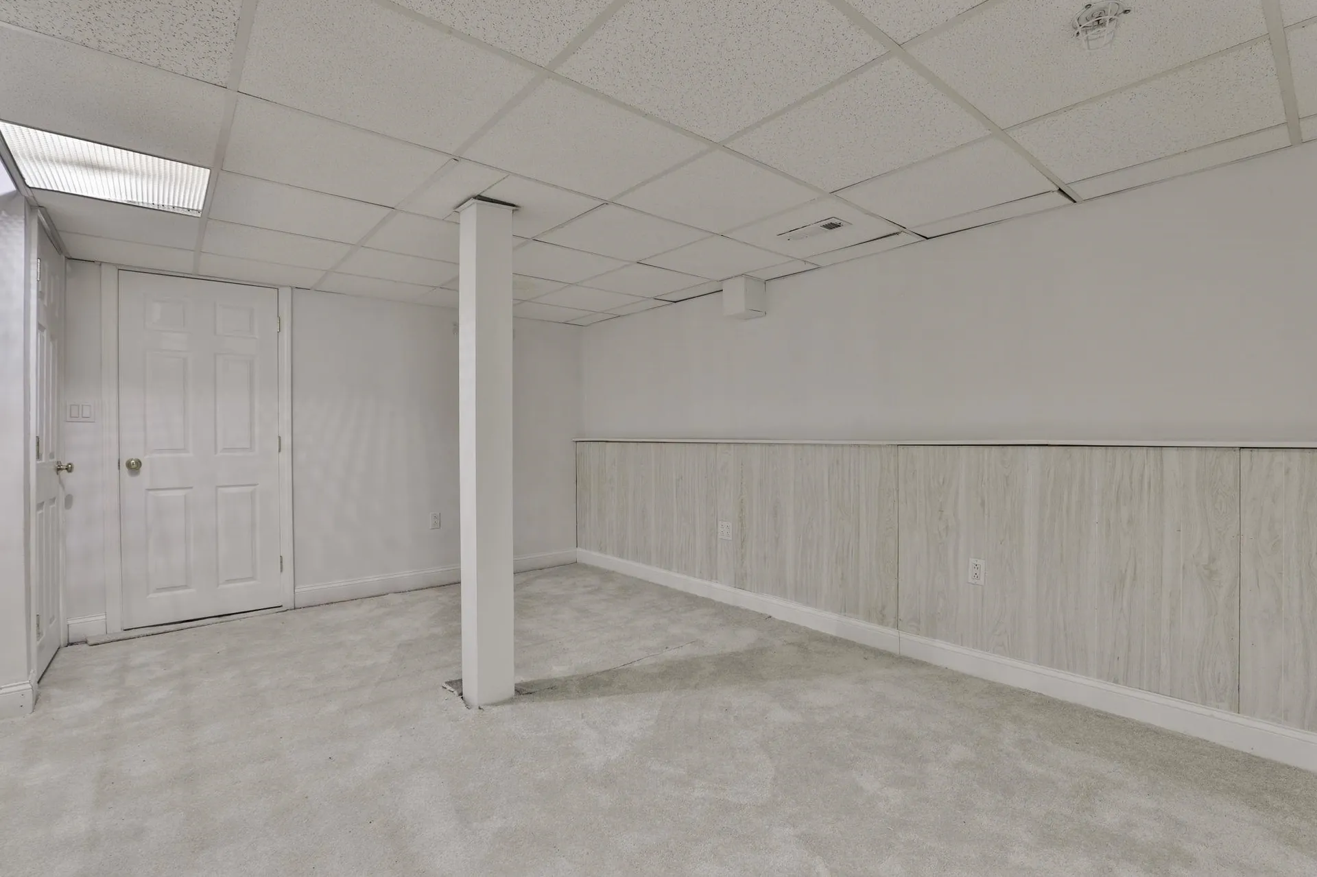 24 Suffolk Court Bedford NH 03110