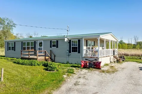 26 Deso Drive Extension Alburgh VT 05440