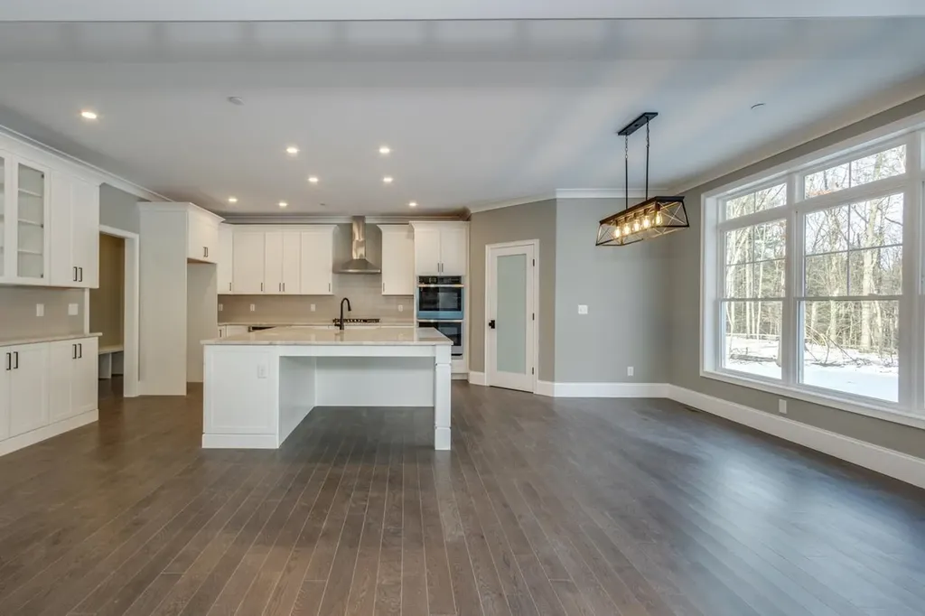 2 Deer Run East Kingston NH 03827