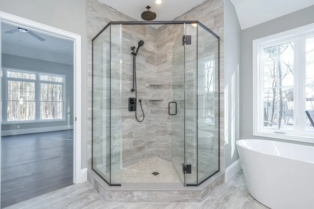 2 Deer Run East Kingston NH 03827