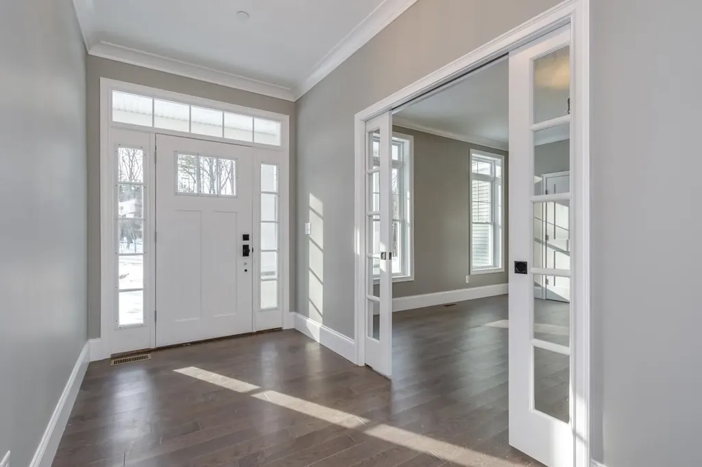 2 Deer Run East Kingston NH 03827