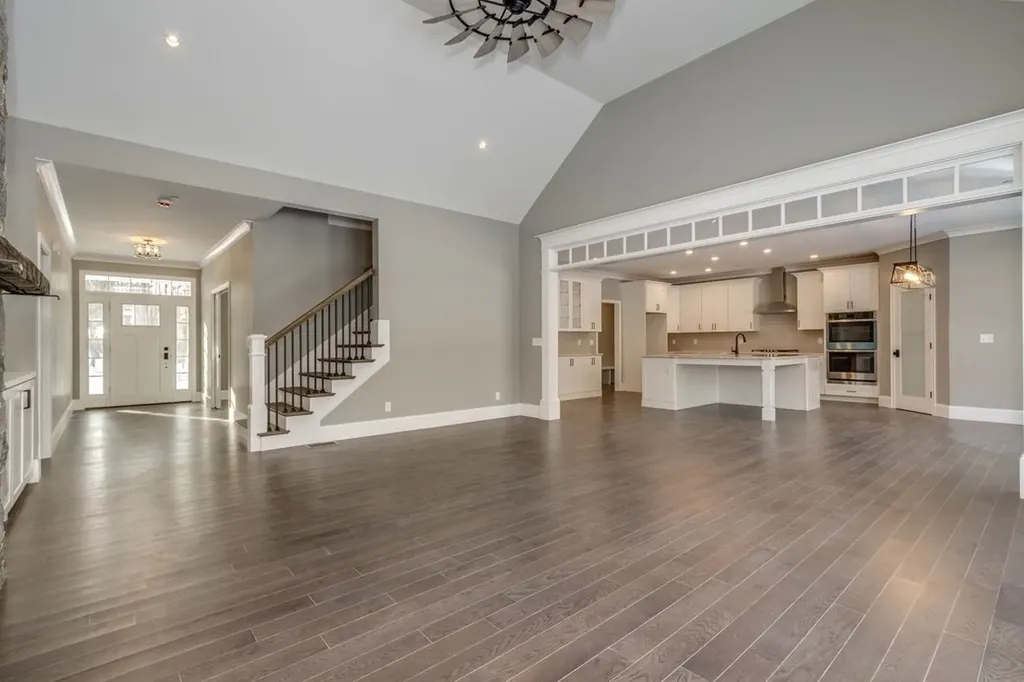 2 Deer Run East Kingston NH 03827