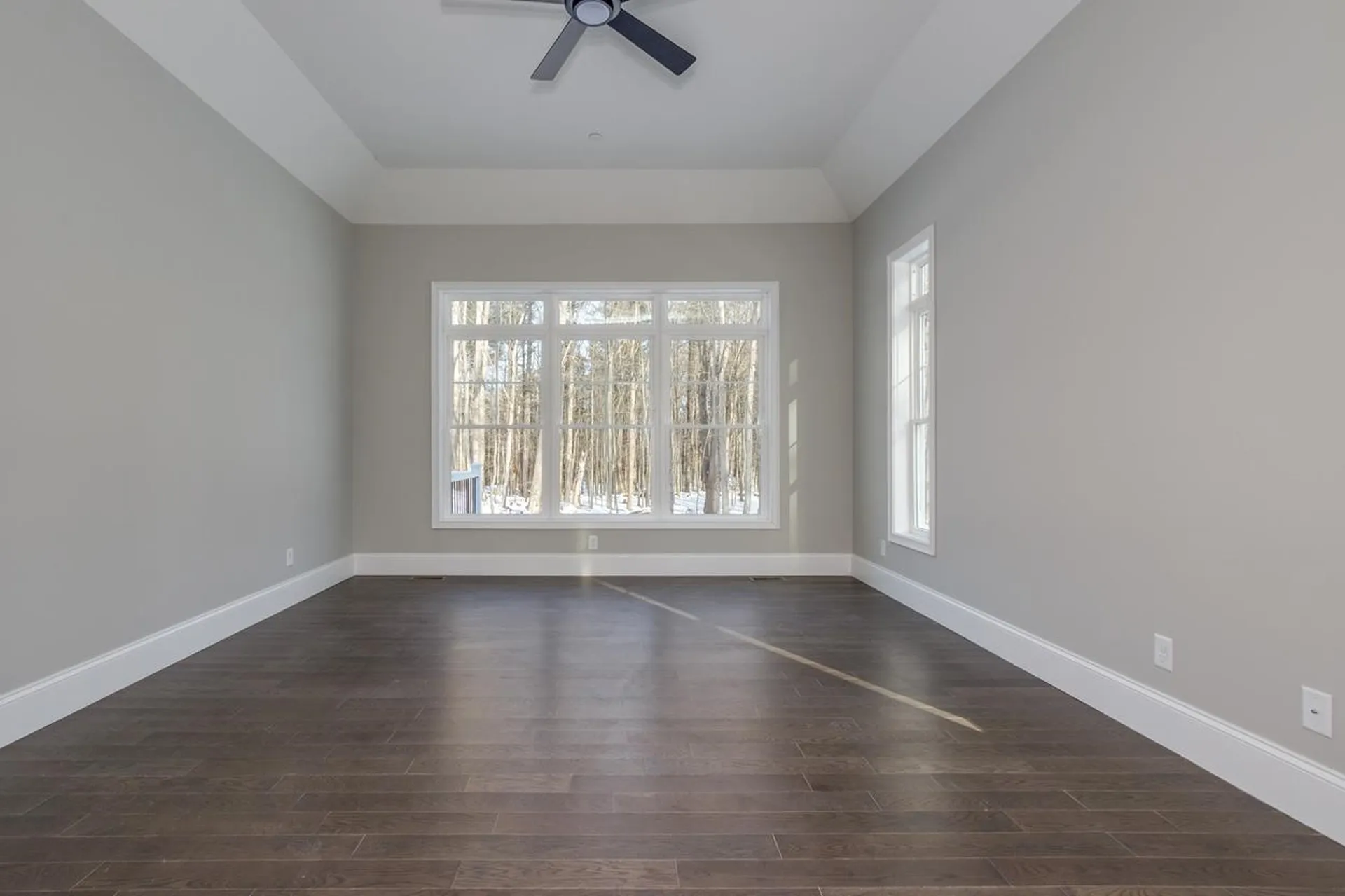 2 Deer Run East Kingston NH 03827