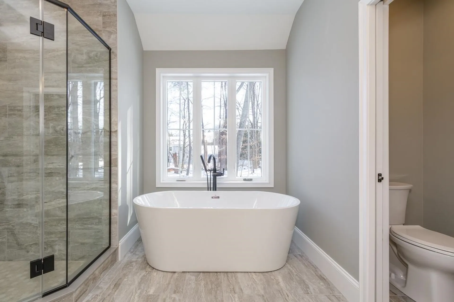 2 Deer Run East Kingston NH 03827