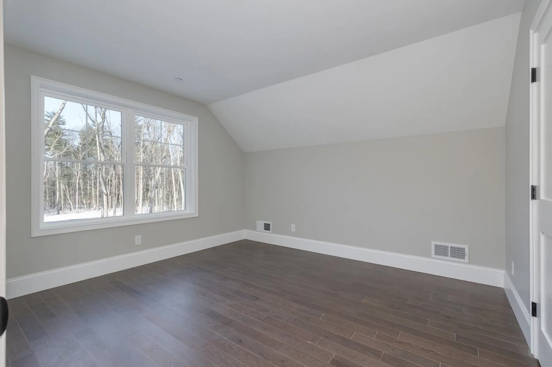 2 Deer Run East Kingston NH 03827