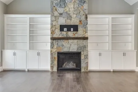 2 Deer Run East Kingston NH 03827